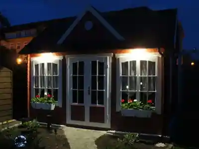 gartenhaus-clockhouse-r-44-royal-iso-258690-P1-1-00002-0-800x600