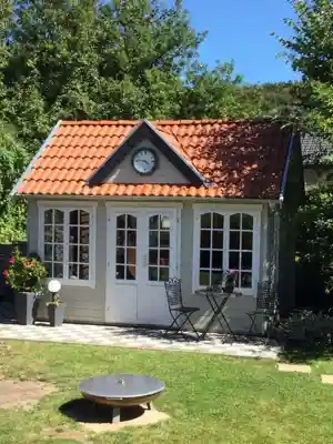 gartenhaus-clockhouse-r-44-royal-iso-258700-P1-1-00002-0-675x900