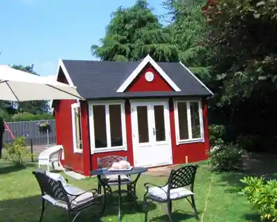 gartenhaus-clockhouse-r-44-royal-iso-258680-P1-1-00002-0-750x600