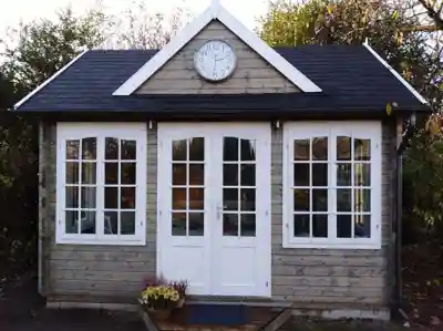 gartenhaus-clockhouse-r-44-royal-iso-258703-P1-1-00002-0-1024x766