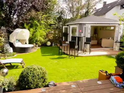 gartenhaus-sunshine-iso-mit-grosser-falttur-258833-S1-1-00004-0-789x592